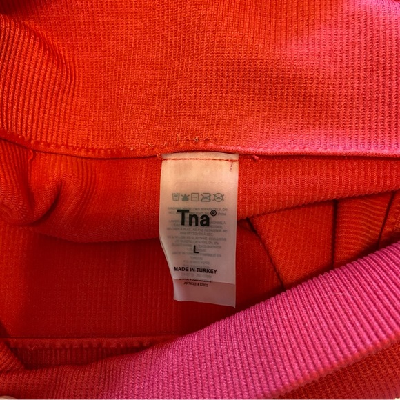 TNA size L womens biker shorts - Picture 2 of 4